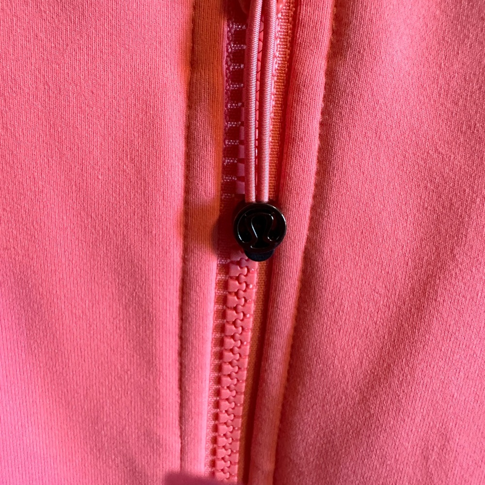Lululemon Raspberry Cream define jacket NWOT - Picture 8 of 8